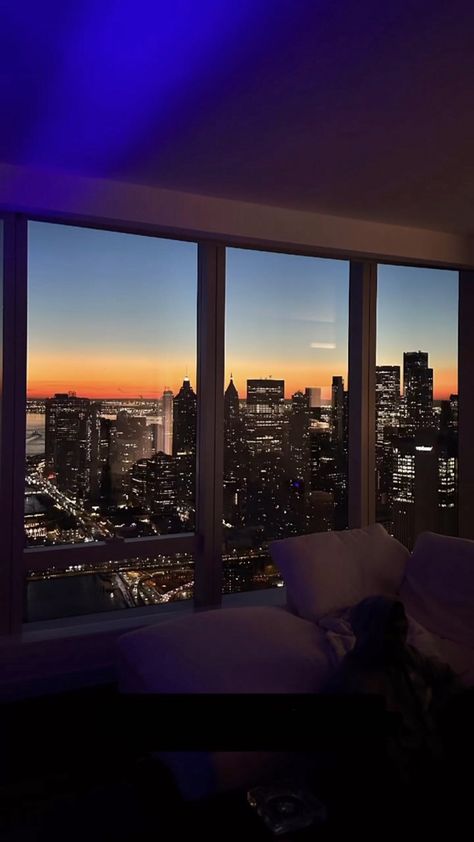 Sky Rise Apartment, Student Accomodation, Penthouse Aesthetic, Nyc Penthouse, Apartment View, City Vibes, Apartment Aesthetic, Mansion Interior, City Vibe