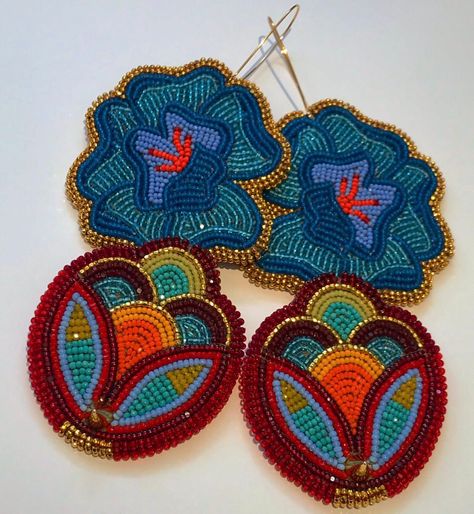 (20) Elias Jade Notafraid (@NotafraidJade) / Twitter Crow Beadwork, Powwow Beadwork, Beading Bracelets, Beadwork Ideas, Beautiful Beaded Earring, Beading Loom, Native Beading Patterns, Beaded Things, Earring Inspiration