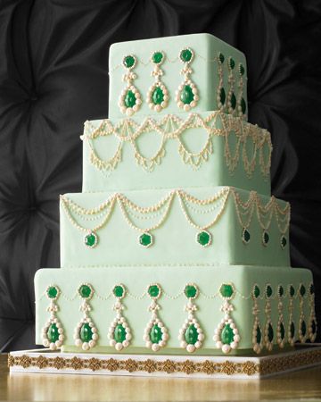 opulent jewels wedding cake pave setting royal icing pearls Jewel Cake, Colorful Wedding Cakes, Wedding Cake Images, Green Wedding Cake, Wedding Mint Green, Cake Wrecks, Green Cake, Tiered Cake, Gateaux Cake