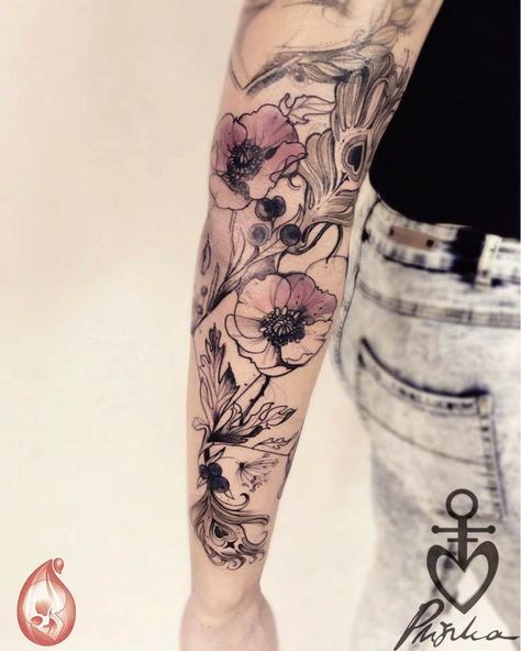 Pliszka tattoo Vintage Floral Tattoos, Floral Arm Tattoo, Vintage Flower Tattoo, Tatuagem Masculina Pequena, Tattoo Diy, Tattoo Watercolor, Full Sleeve Tattoo Design, Handpoke Tattoo, Flower Tattoo Shoulder