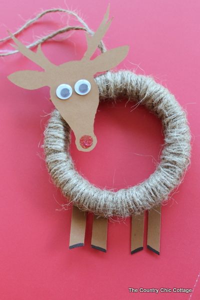 Couronne Ornaments Preschool, Christmas Cricut, Rudolph Reindeer, Reindeer Ornament, Country Chic Cottage, Navidad Diy, Chic Cottage, Kids' Crafts, Boho Christmas