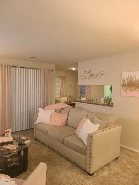 Living Room Ideas Carpet Floor, Beige Pink And Gold Living Room, Cute Basement Apartment, Beige Carpet Living Room Ideas, Pink And Beige Living Room, Pink Living Room Ideas Apartments, Tan Living Room Decor, Pink And Brown Living Room, Cute Living Room Ideas For Apartments