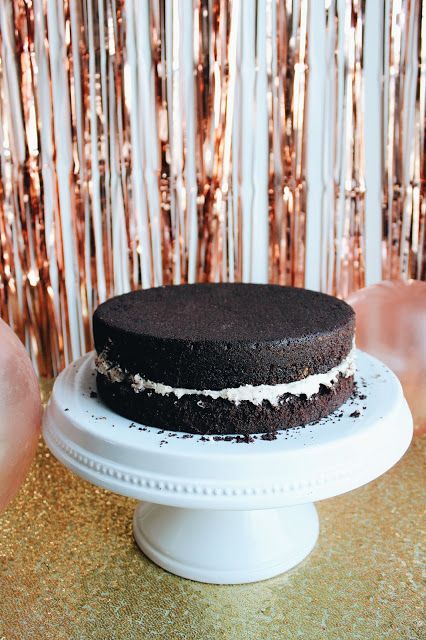 Giant Oreo Cake, Its My Birthday Month, Food Fails, Cookies And Cream Cake, My Birthday Month, My Birthday Cake, Wire Racks, Oreo Cookie, Oreo Cake