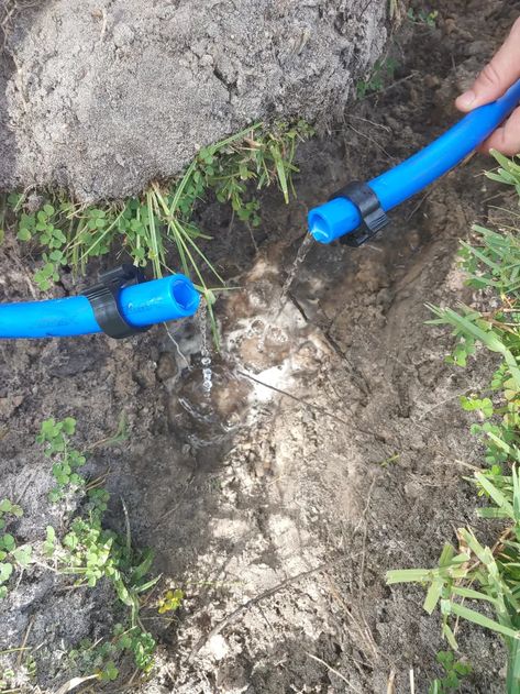 How to Install a DIY PEX Pop-Up Lawn and Garden Sprinkler System - Dengarden Sprinkler Diy, Sprinkler System Design, Sprinkler System Diy, Lawn Sprinkler System, Underground Sprinkler, Water Time, Garden Sprinklers, Sprinkler Heads, Lawn Sprinklers