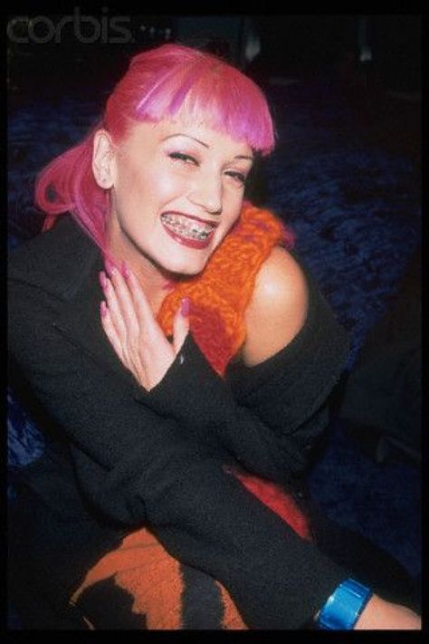 Even Gwen Stefani has had braces! #braces #braces #aesthetic Gwen Stefani Braces, Gwen Stefani 90s, Bottom Teeth, Mouth Care, Kurt And Courtney, Braces Girls, Cute Braces, Brace Face, City Slickers