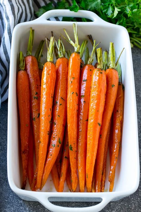 Carrots Dinner, Recipe Carrots, Easter Hosting, Easter Recipes Dinner, Honey Dinner, Carrots Roasted, Carrots Sweet, Healthy Easter Recipes, Carrot Recipe