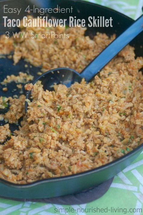 4 ingredients, SUPER easy to make and LOW CARB! Try this Taco Cauliflower Rice Skillet for your next Taco Tuesday!! Taco Cauliflower Rice, Cauliflower Rice Skillet, Dinner Cauliflower, Smartpoints Recipes, Rice Skillet Meals, Low Carb Taco, Turkey Taco, Rice Skillet, Low Carb Tacos