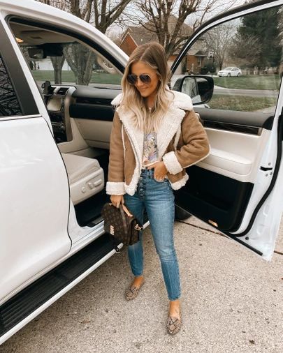 Faux Shearling Jacket Outfit, Shearling Jacket Outfit, Amanda West, Shearling Moto Jacket, Fashion Winter Outfits, Moto Jacket Outfit, Fashion Fall Outfits, Best Casual Outfits, Faux Shearling Jacket