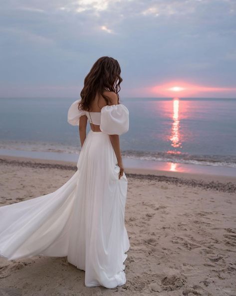 Beach Dress Photoshoot, Stylish Tops Fashion, Detachable Puff Sleeves, Beach White Dress, Elegant White Dress, Wedding Picture Poses, Princess Ball Gowns, Wedding Suit, The Salon