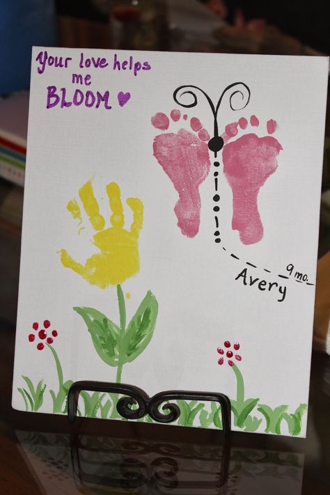 Footprint Crafts, Baby Art Projects, Toddler School, Spring Fun, Footprint Art, Mothers Day Crafts For Kids, Handprint Crafts, Daycare Crafts, Kraf Diy