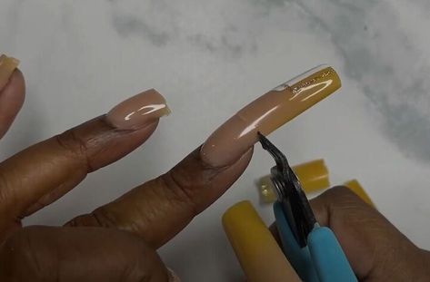 This is a guide on how to remove acrylic nails with acetone. Learn about DIY acrylic nail removal in this step-by-step tutorial. How To Remove Acrylic Nails, Acrylic Nail Removal, Soak Off Acrylic Nails, Nails After Acrylics, Nail Removal, Remove Acrylics, Long Natural Nails, Remove Acrylic Nails, Soft Gel Nails