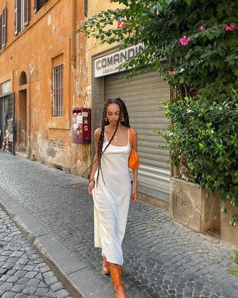 Woc Outfit, Winery Outfit Summer, European Summer Aesthetic, Wineries Outfit, Greece Fashion, Chic Clothing Style, European Summer Outfits, Summer Romance, Black Femininity