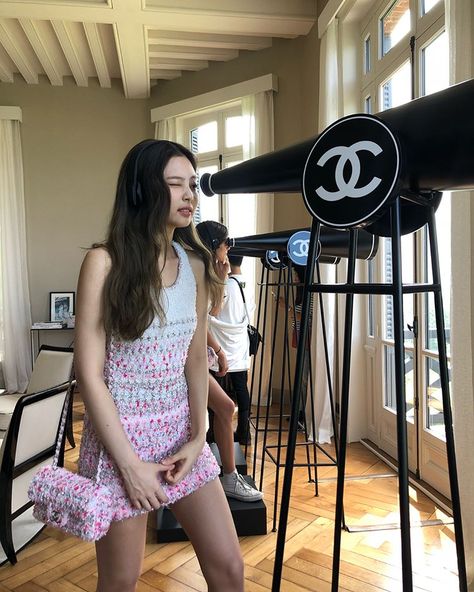 a little trip to deauville Rosa Blackpink, Chanel Jennie, Jennie Chanel, University Outfit, K Fashion, Jennie Kim Blackpink, Jennie Kim, Kim Jisoo, Blackpink Photos