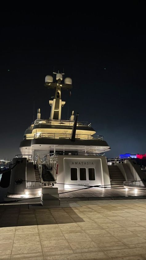 Mens Luxury Lifestyle, Billionaire Lifestyle Luxury Living, Aesthetic Space, Yacht Life, Rich Lifestyle, Luxury Lifestyle Dreams, Future Lifestyle, Money And Happiness, Rich Life