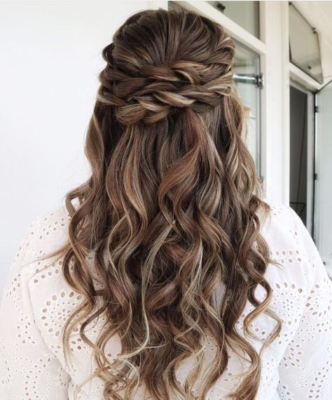 36 Casual Hairstyles That Are Quick, Chic and Easy for 2021 Open Hair, Open Hairstyles, Front Hair Styles, Natural Hair Styles Easy, Casual Hairstyles, Easy Hairstyles For Long Hair, Hairstyles For School, About Hair, Prom Hair