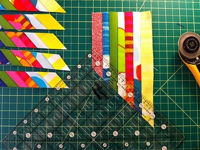 "woven" lone star quilt tutorial-----Wow, pretty impressive. Interesting Quilts, Lone Star Quilt Pattern, Quilting Pantographs, Lone Star Quilt, Quilting Blocks, String Quilts, Quilt Art, Star Quilt Blocks, Patch Aplique