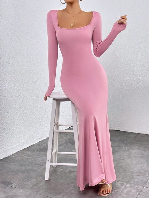 Pink Long Sleeved Dress, Baby Pink Bodycon Dress, Baby Pink Dresses For Women, Pink Simple Dress, Tight Long Dresses, Pink Maxi Dress Outfit, Chicago Bachelorette, Rp Outfits, Pink Bodycon Dress