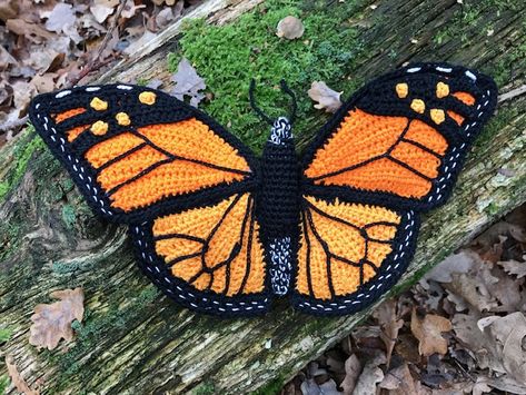 Monarch butterfly amigurumi pattern by MieksCreaties Butterfly Amigurumi, Fox Butterfly, Papilio Ulysses, Ulysses Butterfly, Crochet Butterfly Free Pattern, Half Double Crochet Decrease, Tropical Butterfly, Butterfly Patterns, Horse Keychain