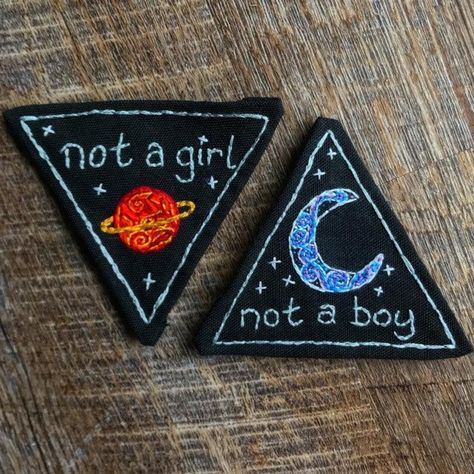 Punk Patches Diy, Trans Things, Queer Punk, Punk Fashion Diy, Patch Pants, Punk Culture, Tired Of People, Punk Patches, Planet Design