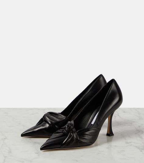 Hedera leather pumps in black - Jimmy Choo | Mytheresa Build Wardrobe, Spring Sunglasses, Minimal Shoes, Heels Aesthetic, Jimmy Choo Pumps, Jimmy Choo Heels, Baby Hair Clips, Elegant Shoes, Evening Shoes