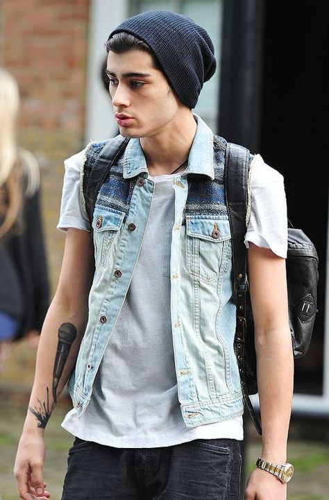 Guys In Beanies, Zayn Malik One Direction, One Direction Zayn Malik, Very Important Person, Zayn Malik Pics, Zayn Malik, Denim Vest, One Direction, Beautiful People