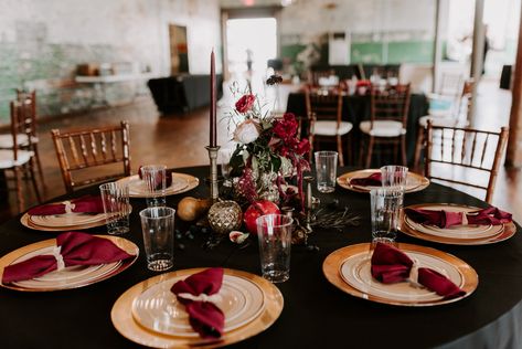 Black Table Cloth Burgundy Napkins, Black Tablecloth Burgundy Runner, Burgundy And Black Wedding Reception, Black Tablecloth Burgundy Napkins, Black White Gold Maroon Wedding, Black Burgundy And Gold Wedding Wedding Ceremony Decor, Burgundy And Black Party Decorations, Burgundy Gold Backdrop, Burgundy And Black Table Setting