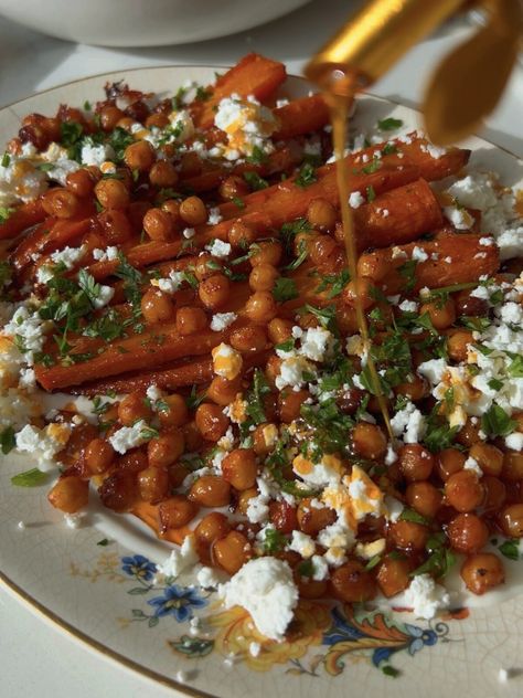 Harissa Roasted Carrots + Chickpeas with Feta Harissa Roasted Carrots And Chickpeas, Carrot And Chickpea Recipes, Harissa Carrots And Chickpeas, Harissa Carrots Whipped Feta, Carrot Sides Recipes, Carrots With Yogurt Sauce, Cico Recipes, Harissa Roasted Carrots, Harrisa Carrots