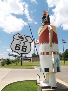 A giant kachina welcomes guests outside the National Route 66 Museum in Elk City. Elk City Oklahoma, Route 66 Oklahoma, Road 66, Route 66 Trip, Old Route 66, Route 66 Road Trip, Historic Route 66, Travel Route, Roadside Attractions