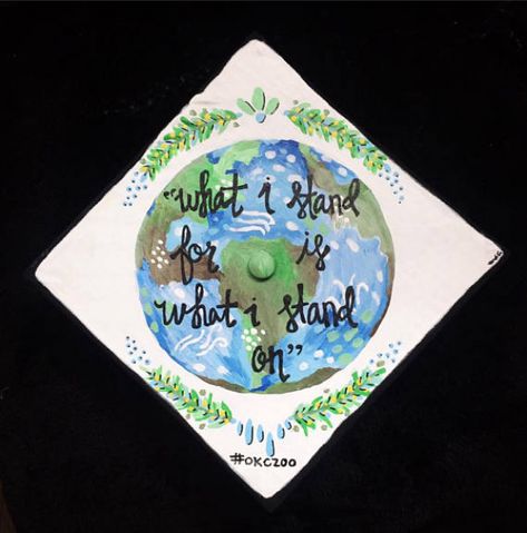 Graduation Cap Art, Painted Grad Cap, Biology Graduation Cap, Science Graduation Cap, Environmental Science Projects, Diy Graduation Decorations, Grad Cap Ideas, College Grad Cap Ideas, Science Classroom Decorations