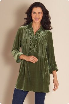 Tunics For Women, Look Boho Chic, Velvet Tunic, Tunic Designs, Ruffled Tunic, Mode Abaya, Womens Clothes, Soft Surroundings, Fashion Over 50