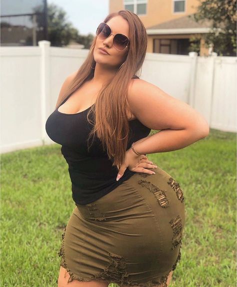 Curvy & Plus Size Styles shared a post on Instagram: “Beauty isn't a shape 😍 @shhhelbss . . ...” • Follow their account to see 2,644 posts. Shelby Fetterman, Plus Size Fashion Ideas, Fashion Nova Curve, Super Model, Curvy Plus Size, Beautiful Women Over 40, Comfortable Dress, Curvy Fashion, Fashion Ideas