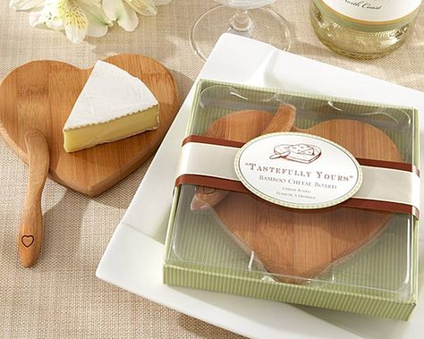 Heart Shaped Bamboo Cheese Board Cheese Board Wedding, Eco Friendly Wedding Favors, Practical Wedding Favors, Rehearsal Dinner Favors, Wedding Favors And Gifts, Elegant Wedding Favors, Cheese Tasting, Boda Mexicana, Wedding Shower Favors