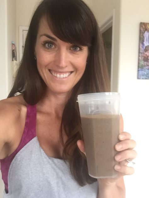 Why I was skeptical about Shakeology when I first started as a Beachbody coach and why I changed my mind. Shakeology Cleanse, Beachbody Challenge Group, Beachbody Challenge, Weight Watcher Smoothies, Magic Bullet Recipes, Beachbody Coaching, Body By Vi, Healthy Eating Breakfast, Beachbody Workouts