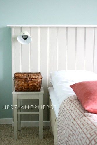 Croatia House, Beadboard Headboard, Diy Headboard Wooden, Bed Headboard Design, Wall Paneling Diy, Wall Panelling, Wooden Headboard, Bed Plans, Diy Headboard