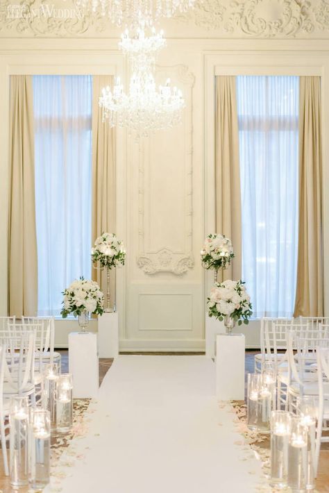 Classic Wedding Themes, Rustic Wedding Decorations, Classic Wedding Decorations, White Wedding Theme, All White Wedding, Wedding Ceremony Flowers, White Wedding Flowers, Ballroom Wedding, Ceremony Flowers