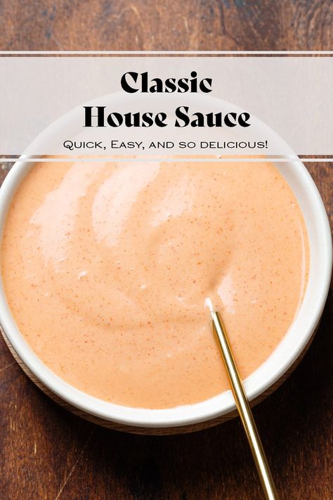 This is the BEST House Sauce you're ever going to make! It calls for mayonnaise or yogurt, ketchup, and lots of spices that make it the perfect balance of creamy, salty, savory, and spicy. It's great as a dip, on burgers, sandwiches, or protein. via @healthfulideas Waffle House Sauce Recipe, House Sauce Recipe, Maple Cranberry Sauce, Crispy Breakfast Potatoes, Best Sauce Recipe, Ketchup Sauce, Mayo Sauce, Tzatziki Sauce, Pickle Juice