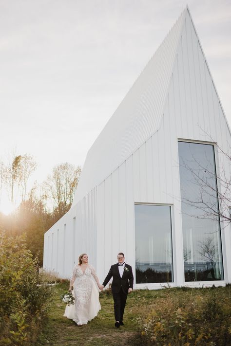 Wisconsin Wedding Venues Outdoor, Whistling Straits Wedding, Wisconsin Wedding Venues, Scandinavian Wedding, Marthas Vineyard Wedding, Glass Chapel, Cape Cod Wedding, Las Vegas Elopement, Wisconsin Wedding