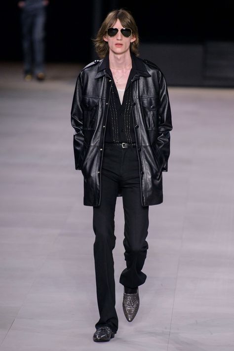 2010s Fashion, Men Fashion Show, Leather Jacket Style, Mens Fashion Week, Weekly Outfits, Menswear Fashion, Menswear Collection, Fashion Show Collection, Vogue Paris