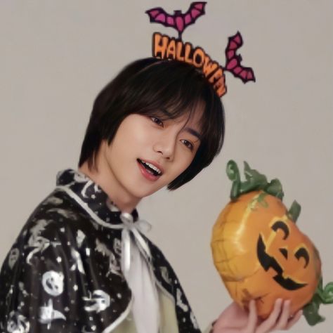 You Are My Everything, Halloween Icons, Behind The Scene, Dream Boy, Christmas Aesthetic, Kpop Aesthetic, The Scene, Fall Halloween, Funny Images