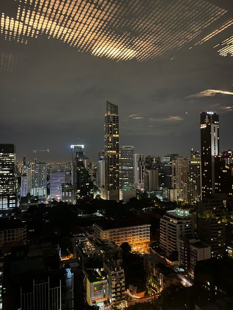 Bangkok City Night, Bangkok At Night, Night Cities, Bangkok Luxury, Bangkok Skyline, Bangkok Nightlife, Holiday Pics, Bangkok City, January 2025