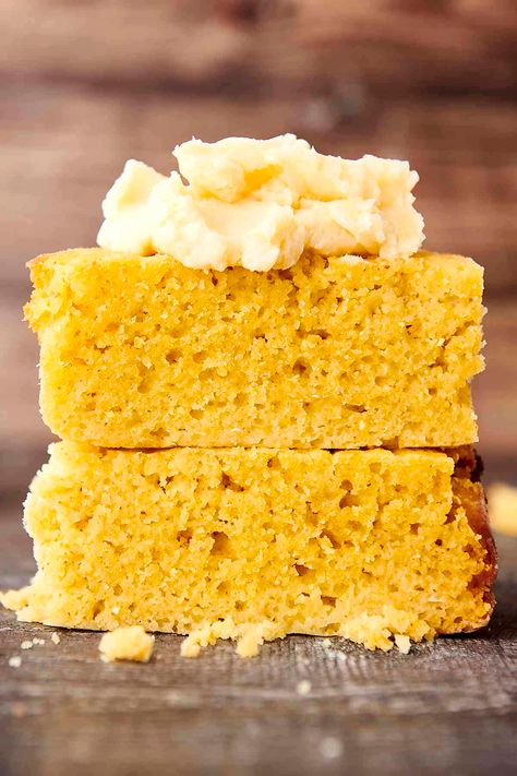 Cornbread In Crockpot, Crockpot Cornbread, Homemade Honey Butter, Leftover Cornbread, Crock Pot Bread, Slow Cooker Bread, Homemade Breads, Cornbread Recipe, Best Bread Recipe