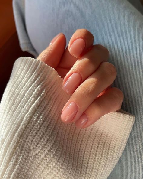 Pale Hands, Classy Short Nails, Nail Colors For Pale Skin, Short Summer Nails, Hands Nails, 2024 Nails, Gel Nail Colors, Cute Gel Nails, Elegant Nails