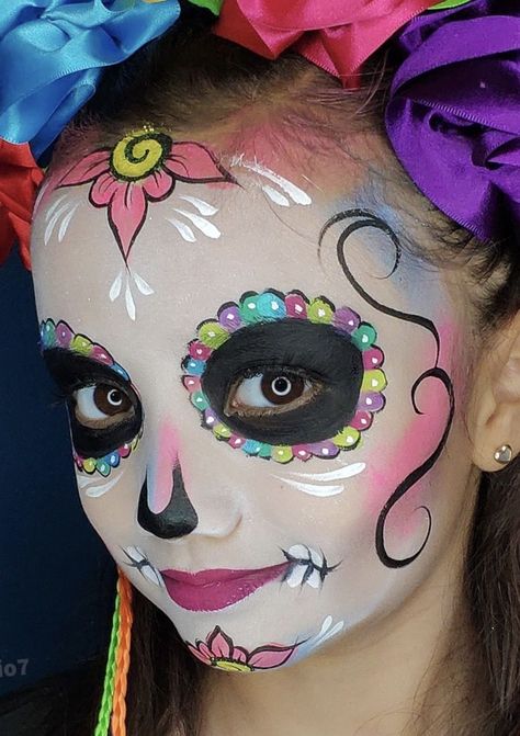 Catrina Makeup For Kids, Catrina Face Painting Kids, Catrina Kids Makeup, Day Of The Dead Kids Makeup, Sugar Skull Face Paint Kids, Easy Catrina Makeup Kids, Catrina Makeup Kids, Maquillaje Halloween Infantil, Costume Face Paint