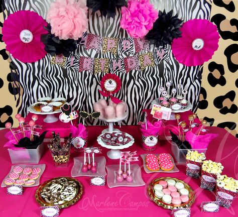 Photo 1 of 9: diva/rock / Birthday "Diva Birthday Party PRINTABLE " | Catch My Party Diva Party Decorations, Diva Birthday Party, 2000s Birthday Party Theme, Y2k Birthday Party, Photo Booth Props Birthday, Diva Party, Rock Star Party, Birthday Photo Booths, Spa Birthday Parties