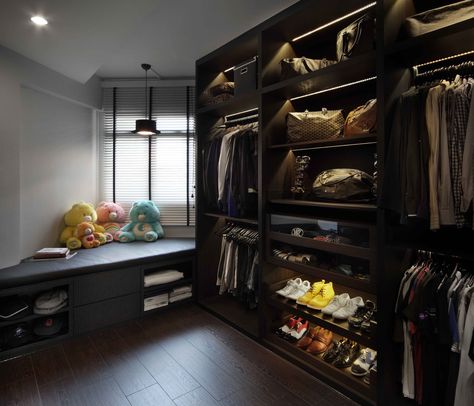 Men's built in wardrobe Simple House Interior Design, Muji Home, Raised Platform, Cosy Lounge, Low Sofa, Walking Closet, Renovation Budget, Cosy Bedroom, Cubby Storage