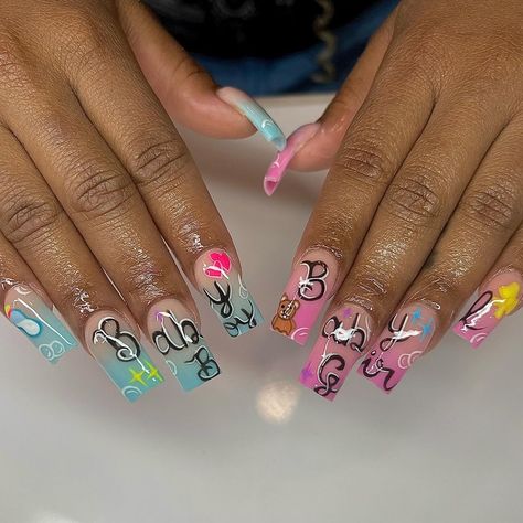 Gender reveal nails 💙💗🧸inspo from tik tok! - - - #genderreveal #genderrevealnails #nailinspo #nailart #nailideas | Instagram Gender Reveal Inspired Nails, Gender Revel Nail Ideas, Gender Reveal Ideas Nails, Short Gender Reveal Nails, Gender Reveal Nails Short, Nails Baby Shower, Gender Reveal Nails Ideas, Reveal Nails, Gender Reveal Nails