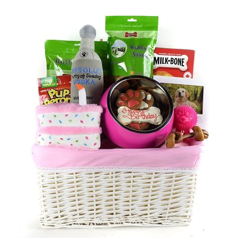 Gift Basket For New Puppy, Pet Gift Basket, Dog Gift Basket, Birthday Gift Basket, Happy Birthday Writing, Dog Gift Box, Hamper Gift Basket, Dogs Diy Projects, Dog Birthday Gift