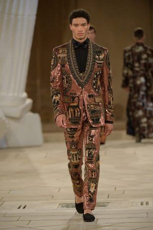 Winter Couture, Men's Tuxedo, Resort 2020, Male Fashion Trends, Dolce E Gabbana, Dolce And Gabbana Man, Gentleman Style, Inspiration Mode, Mens Fashion Trends