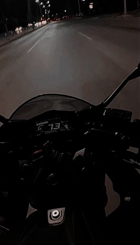 Late Night Rides Motorcycle, Moter Cycles Aesthetic, Pretty Bikes, Bike Boy, Moto Wallpapers, Motorcycle Guy, Pink Motorcycle, Bike Couple, Biker Couple