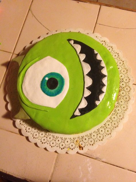 Cake mike wazowski funny Mike Wazowski Cake, Monster Inc Cakes, Monster Inc Birthday, Cute Bento, Birthday Decorations Kids, Mike Wazowski, Cake Designs Birthday, Custom Cake, Cakes For Boys